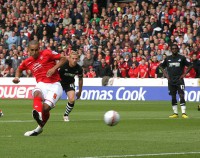 /album/fotogalerie-forest-swansea/forest-swansea-3-1-lewis-mcgugan-1-0-jpg/